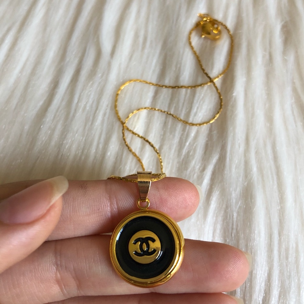 Chanel Necklace - Picture 11 of 11